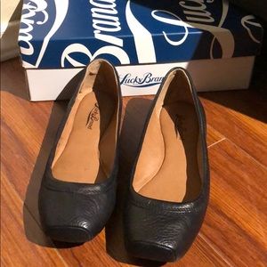 Lucky brand black leather flats